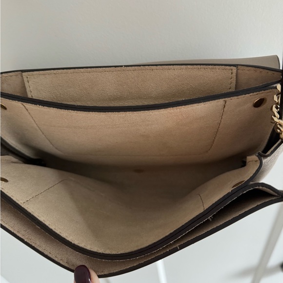 Chloe Faye Small Leather Purse - Picture 10 of 11